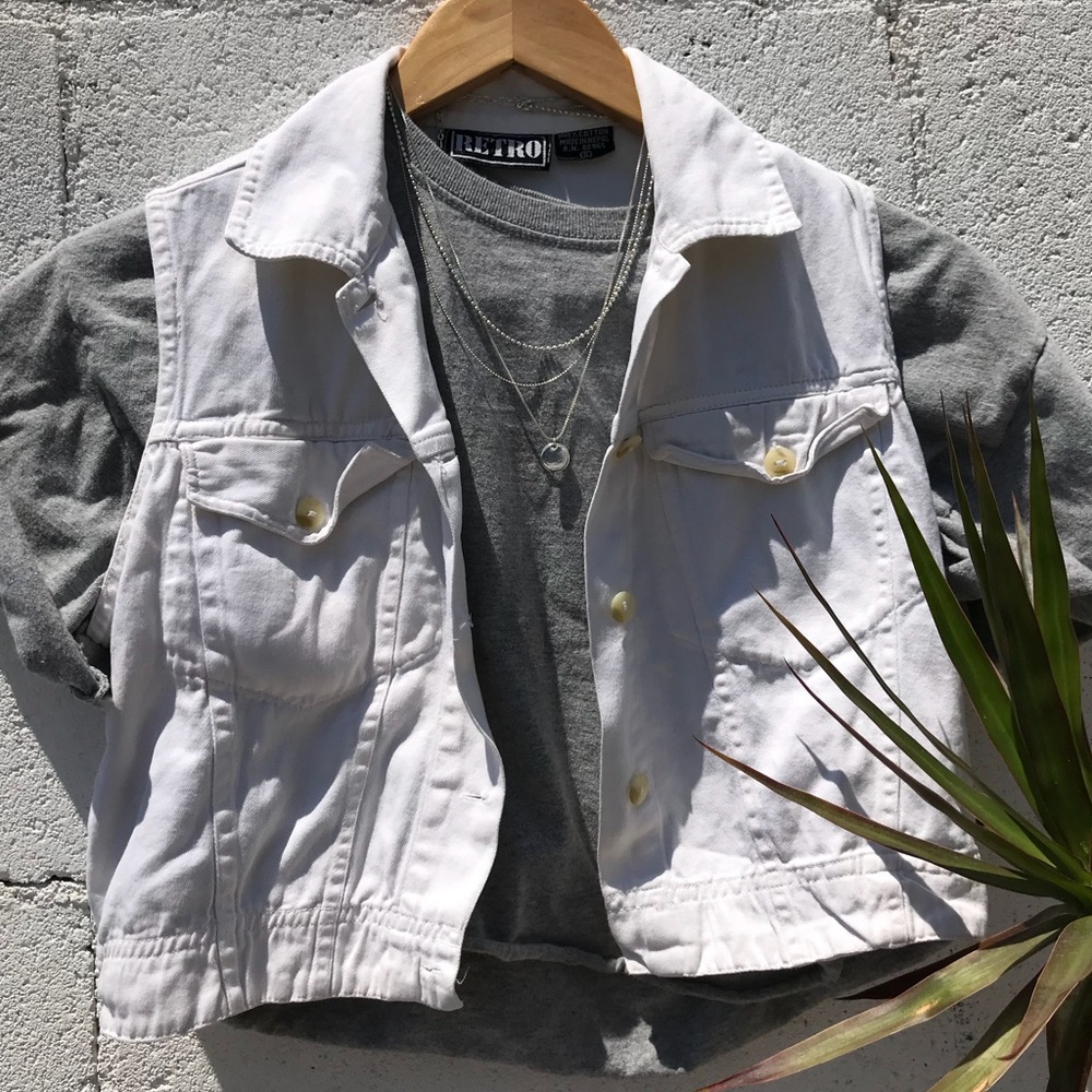 White vest